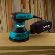 Makita BO5031K 5-Inch Random Orbit Sander Kit