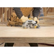 DEWALT DWE575SB 7-1/4-Inch Lightweight Circular Saw with Electric Brake DEWALT DWE575SB 7-1/4-Inch Lightweight Circular Saw with Electric Brake