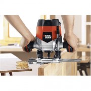 Black & Decker RP250 10-Amp 2-1/4-Inch Variable Speed Plunge Router