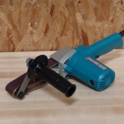 Makita 9031 5 Amp 1-1/8-Inch by 21-Inch Variable Speed Belt Sander