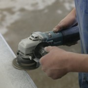 Makita 9564CV 4-1/2-Inch Angle Grinder