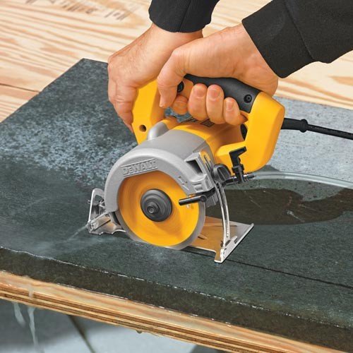 DEWALT DWC860W 4-3/8-Inch Wet/Dry Masonry Saw