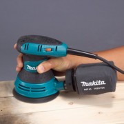 Makita BO5031K 5-Inch Random Orbit Sander Kit