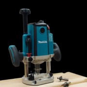 Makita RP2301FC 3-1/4 HP Plunge Router (Variable Speed)