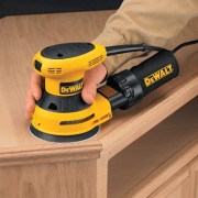 DEWALT D26451 3-Amp 5-Inch Random-Orbit Sander with Cloth Dust Bag